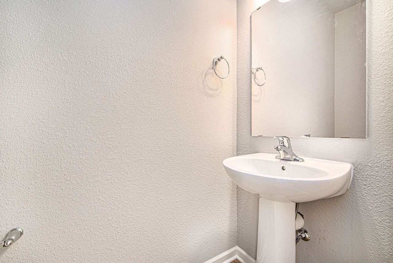 1313 Timber Hollow Ct - Photo 6 of 16