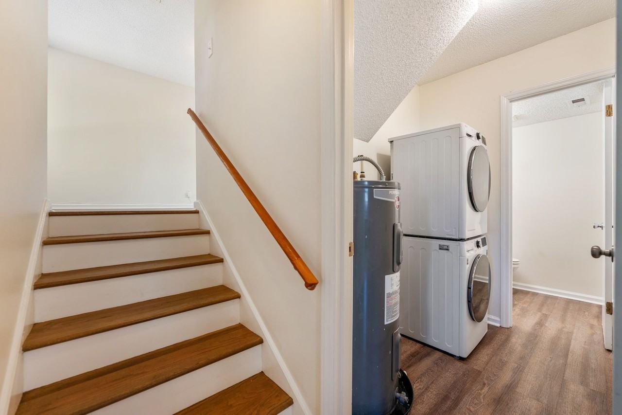 2118 Baltic Ave - Photo 7 of 19