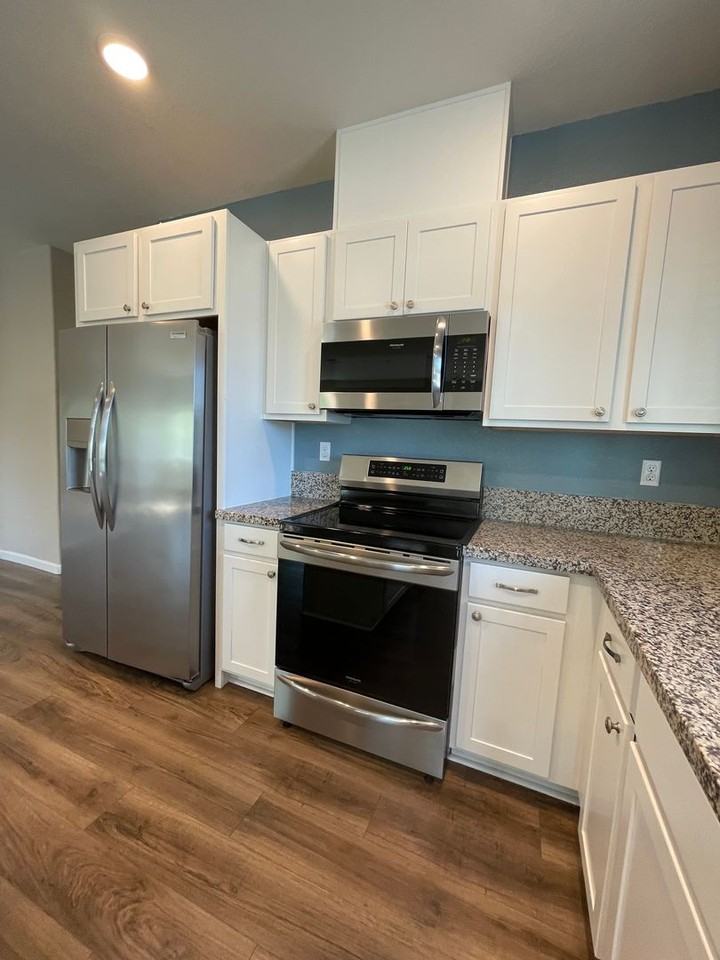 3421 Callison Dr - Photo 3 of 20