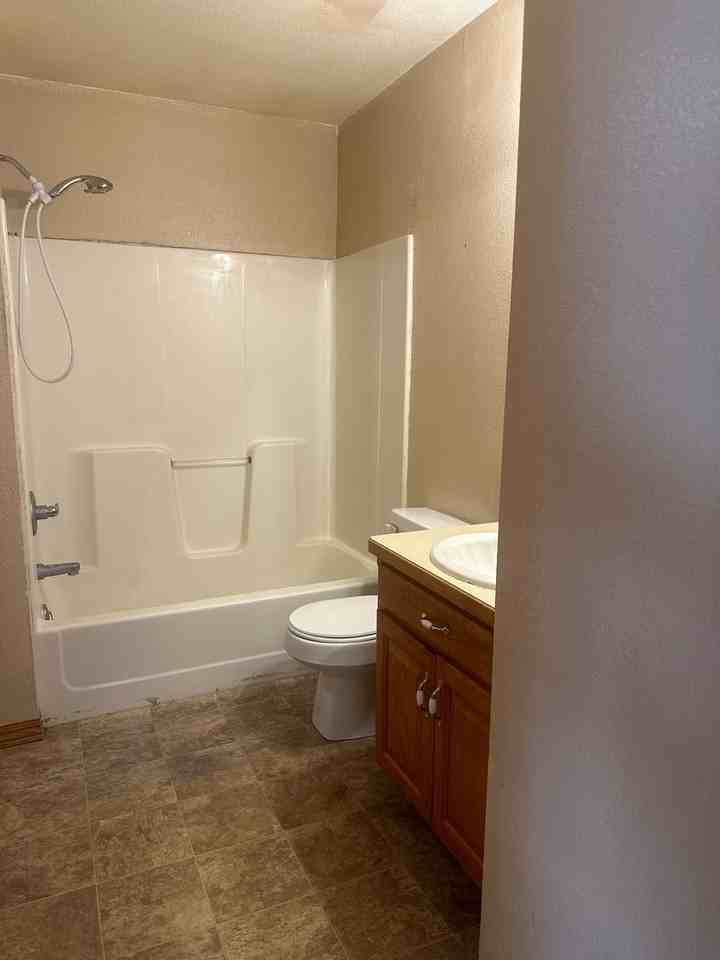 1408 S Case St - Photo 6 of 13