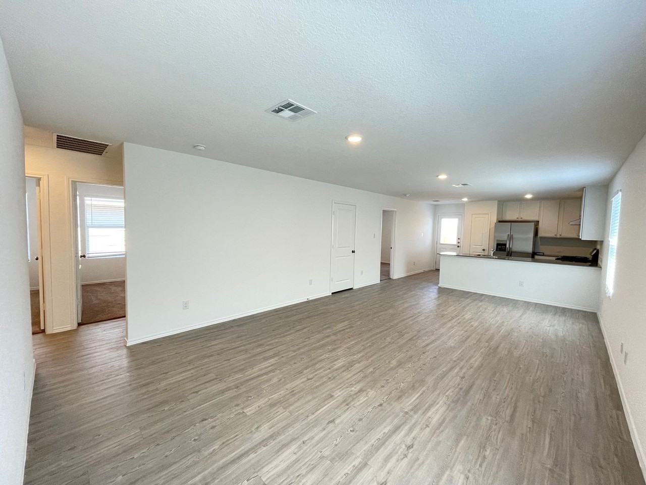 2453 Broken Arrow - Photo 4 of 24