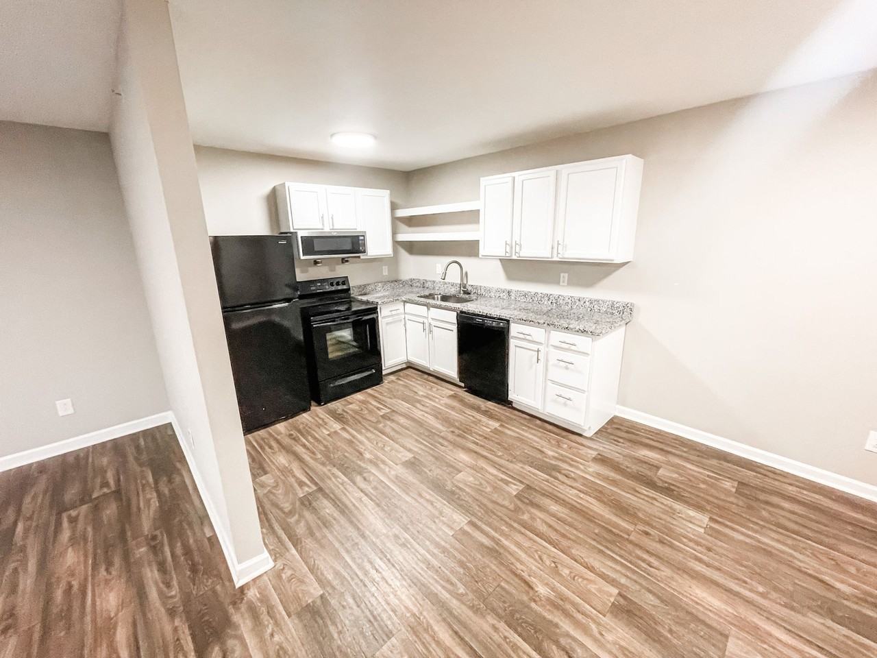 Liberty View Apartments | $500 Move In Special - Photo 2 of 13