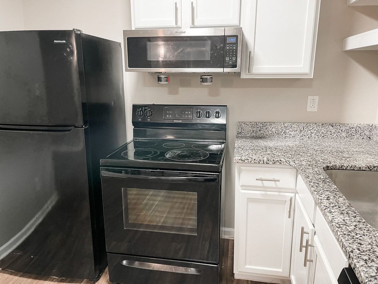 Liberty View Apartments | $500 Move In Special - Photo 3 of 13