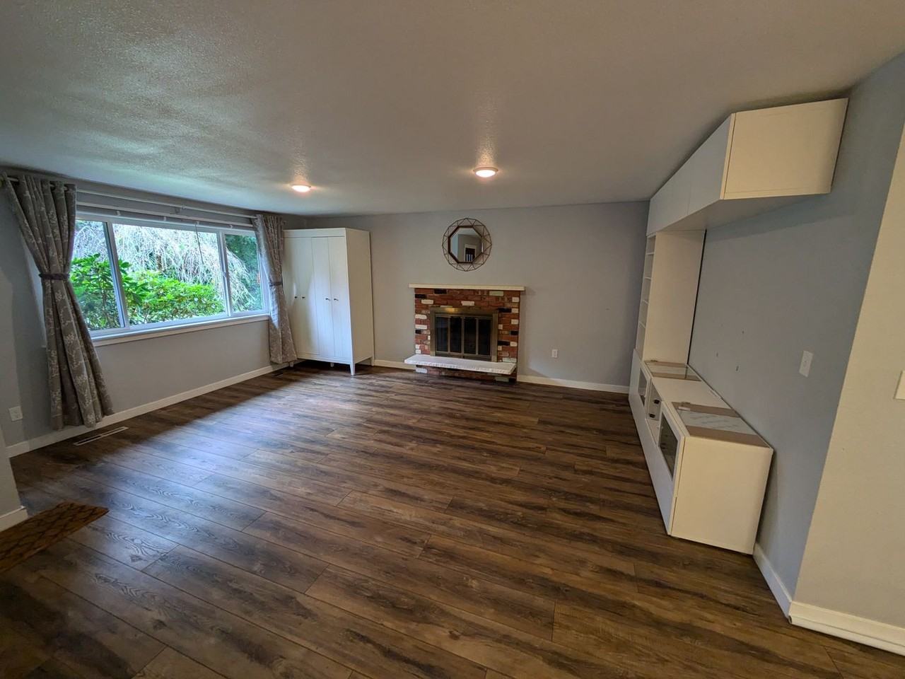 911 Chambers St - Photo 3 of 16