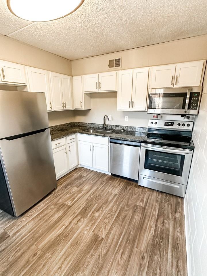 Reserve at Third Creek Apartments | $500 Move - Photo 3 of 6