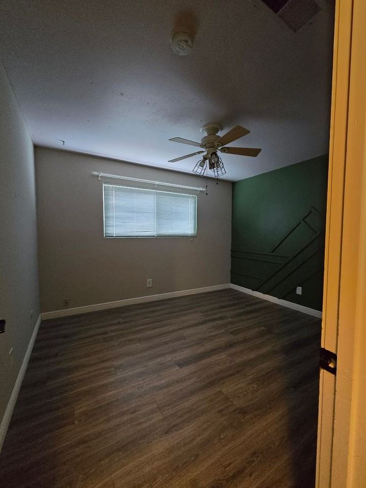 395 W Spruce Ave - Photo 2 of 17