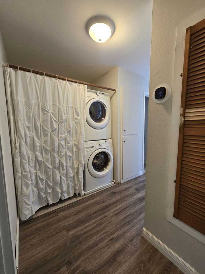 395 W Spruce Ave - Photo 7 of 17