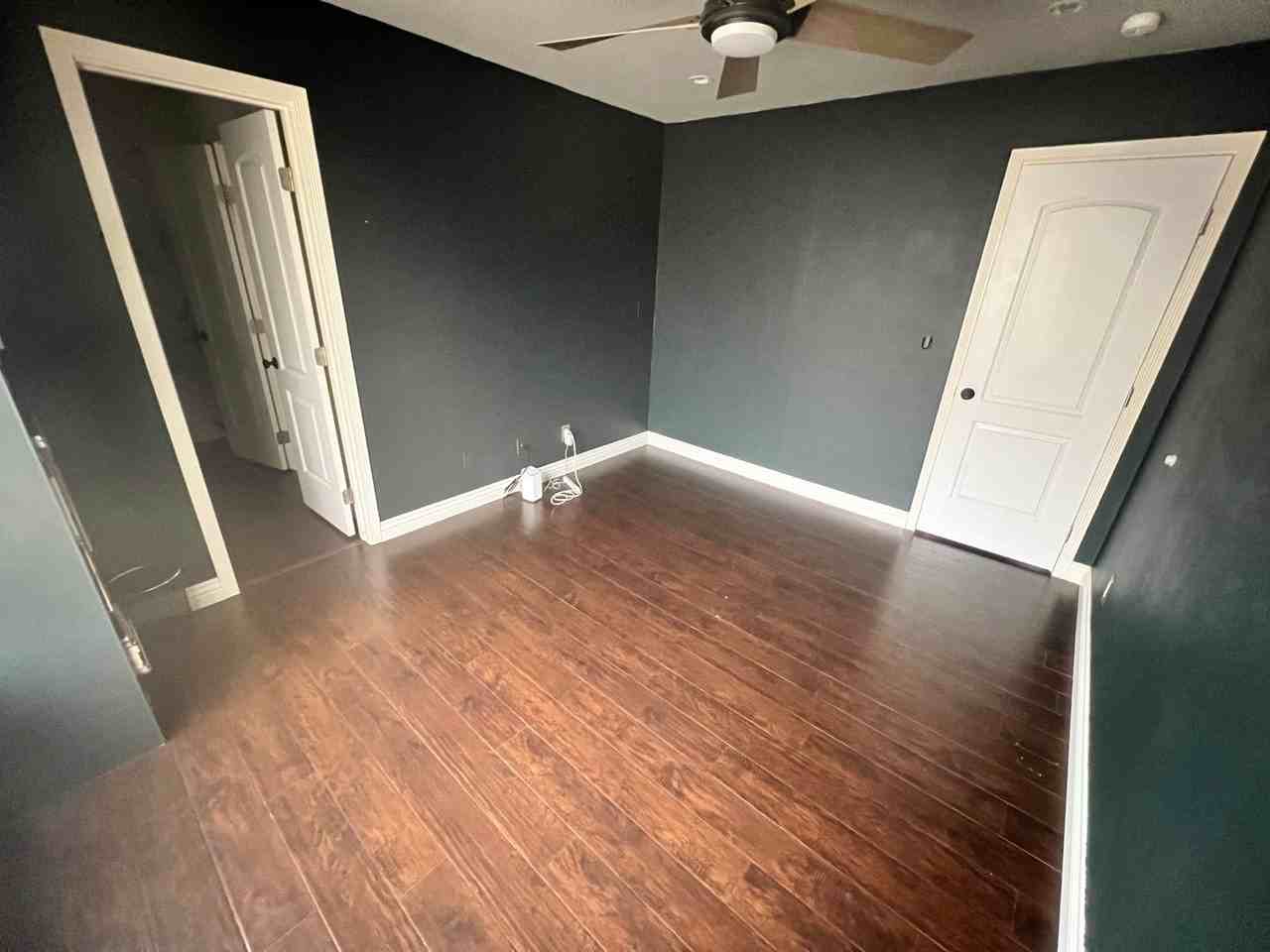 7641 Sea Cliff Way - Photo 2 of 24
