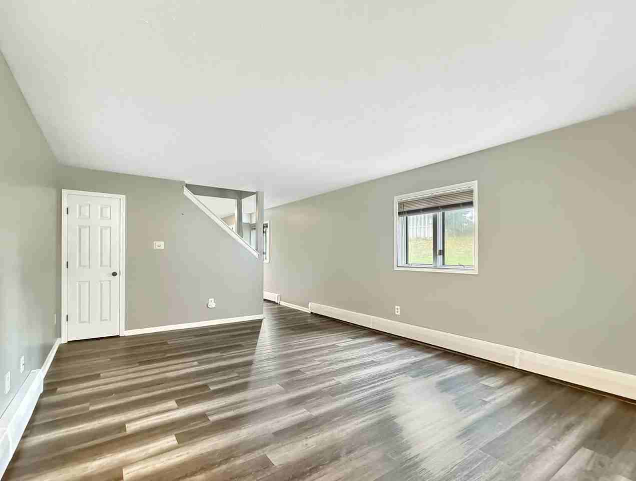 3339 Lake Dr Se - Photo 2 of 11