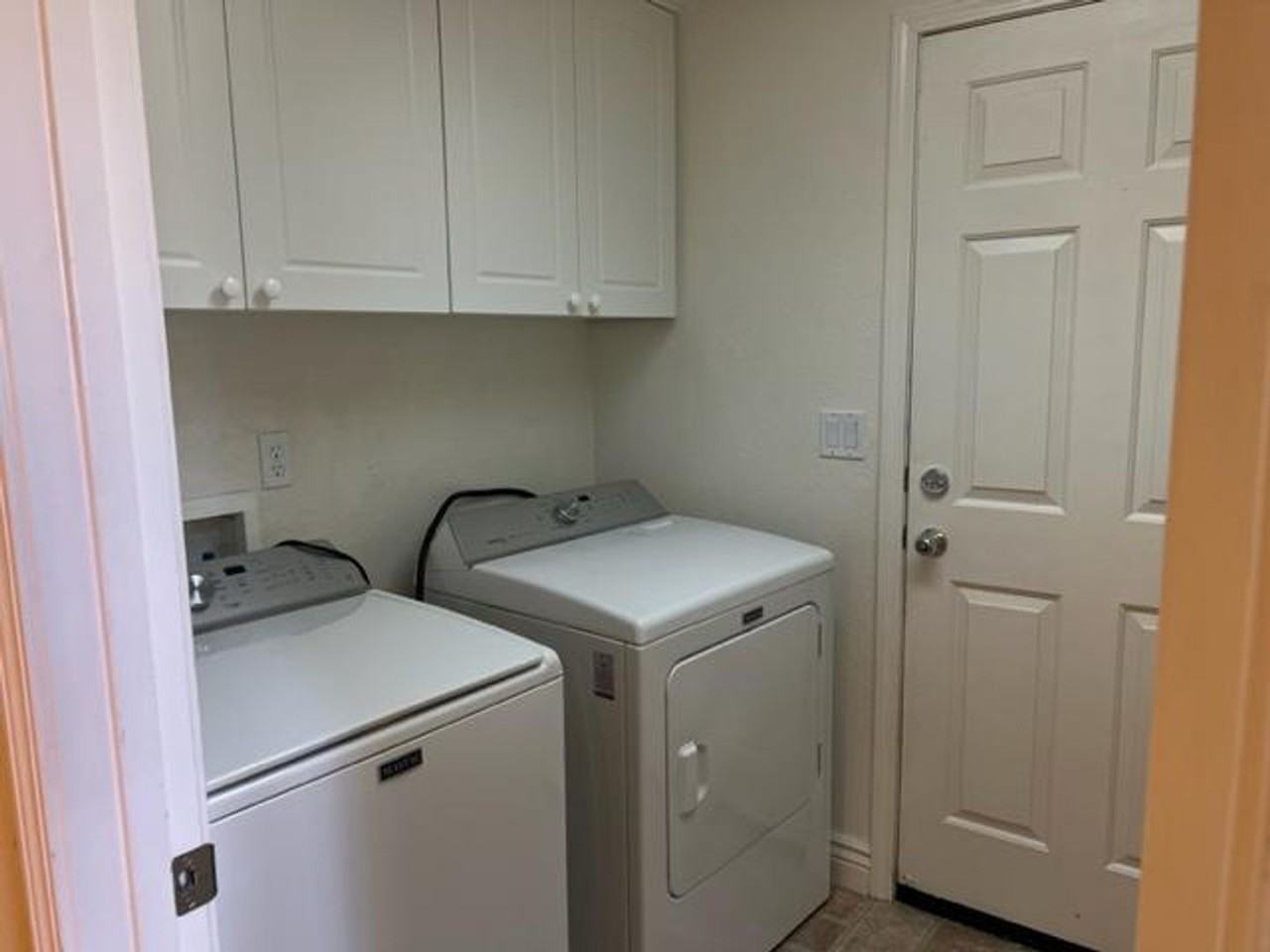 1796 Cavern Dr - Photo 2 of 10