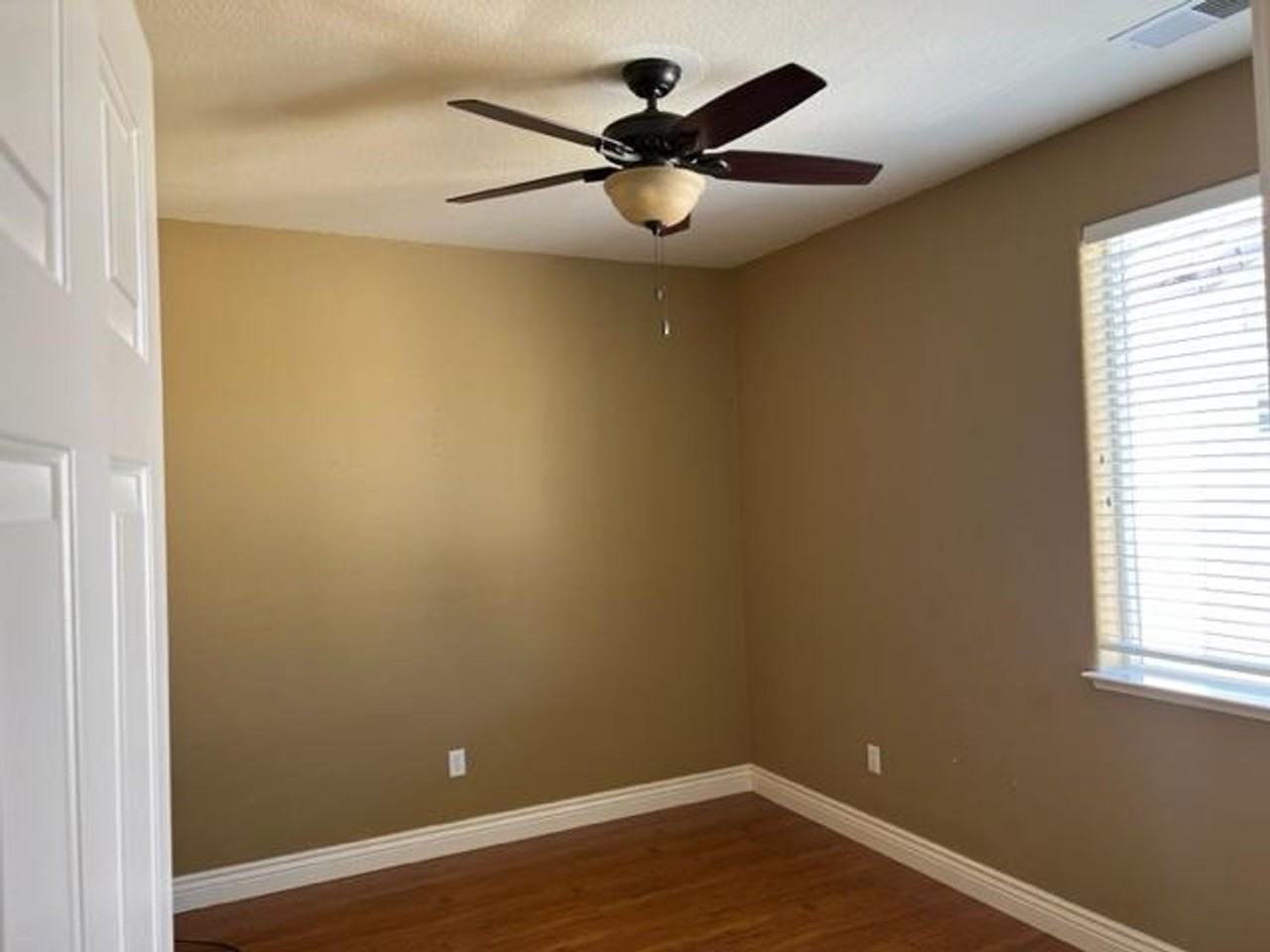 1796 Cavern Dr - Photo 3 of 10