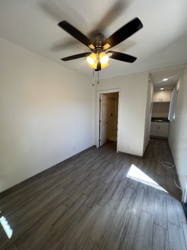 501 N Grand Ave #F - Photo 3 of 15