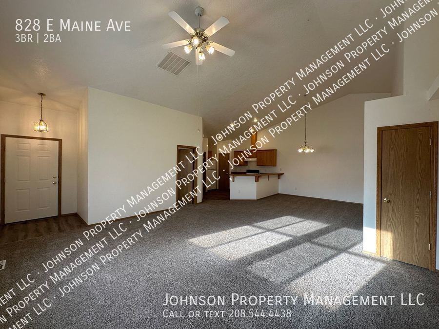 828 E Maine Ave - Photo 5 of 15