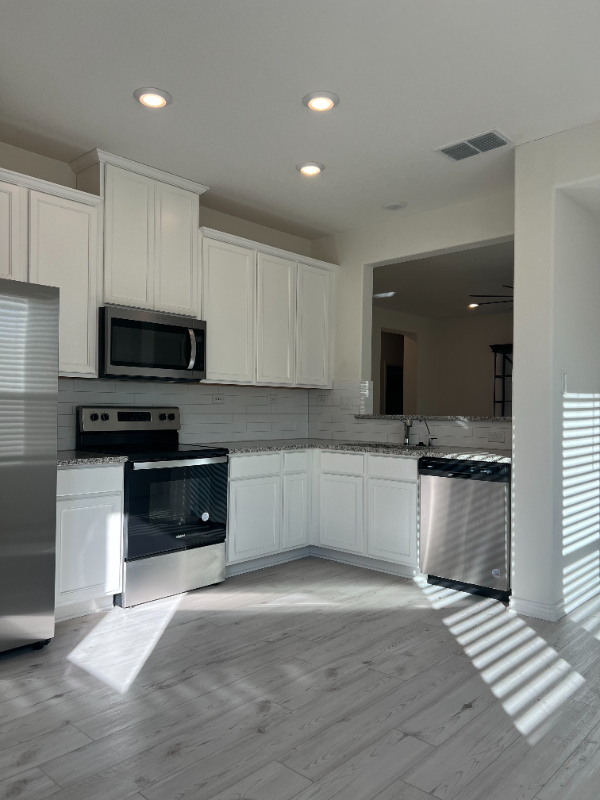 322 Sambar Bay Dr - Photo 2 of 8