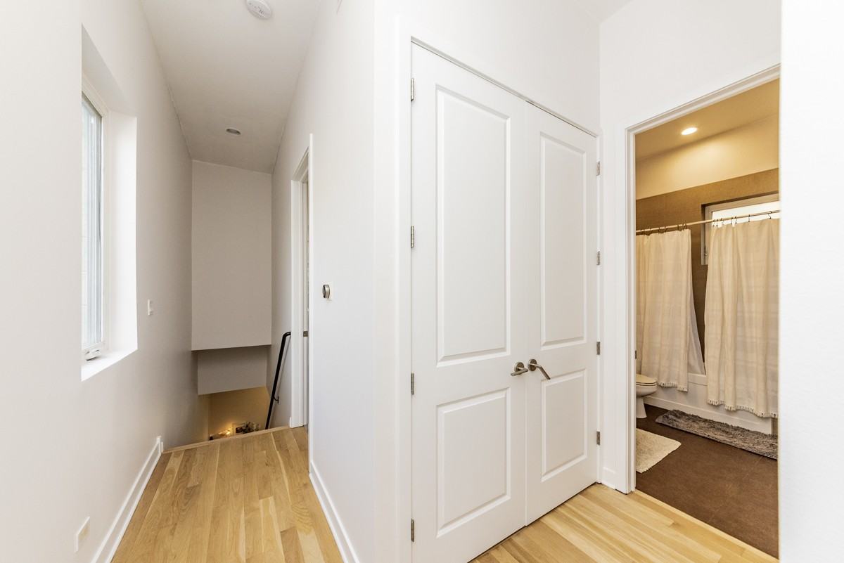 1916 N Kedzie Ave #2F - Photo 5 of 13