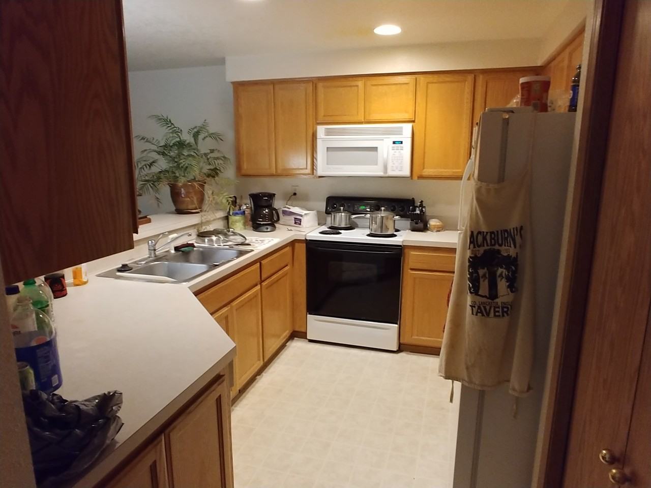 1610 Gem Pl Ne #1610 - Photo 3 of 14