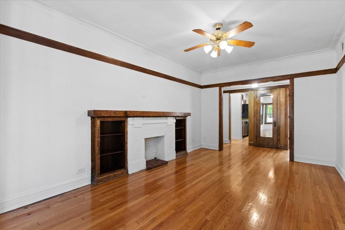 1537 W Addison St #2 - Photo 5 of 11