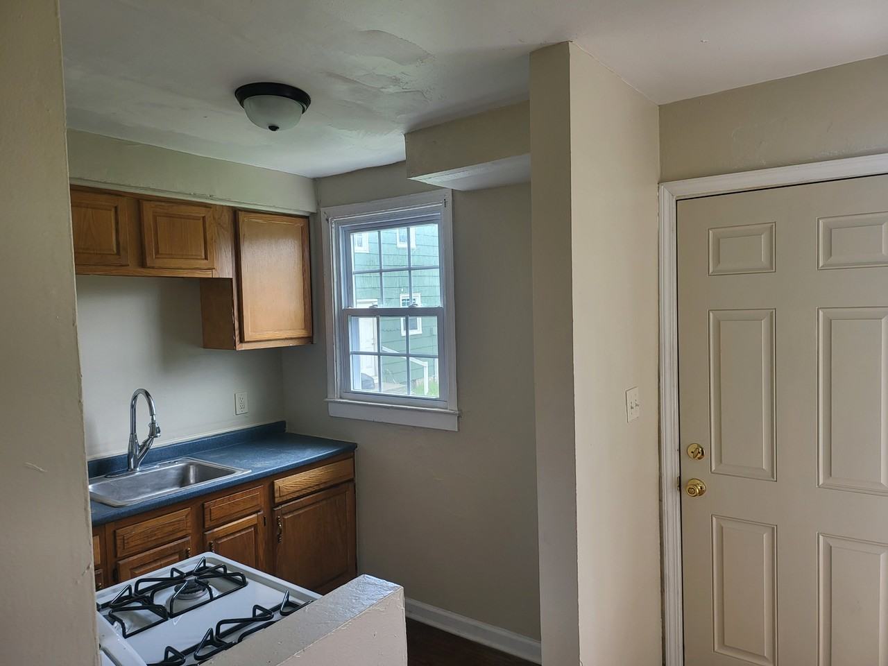 504 W Brighton Ave #5 - Photo 5 of 6