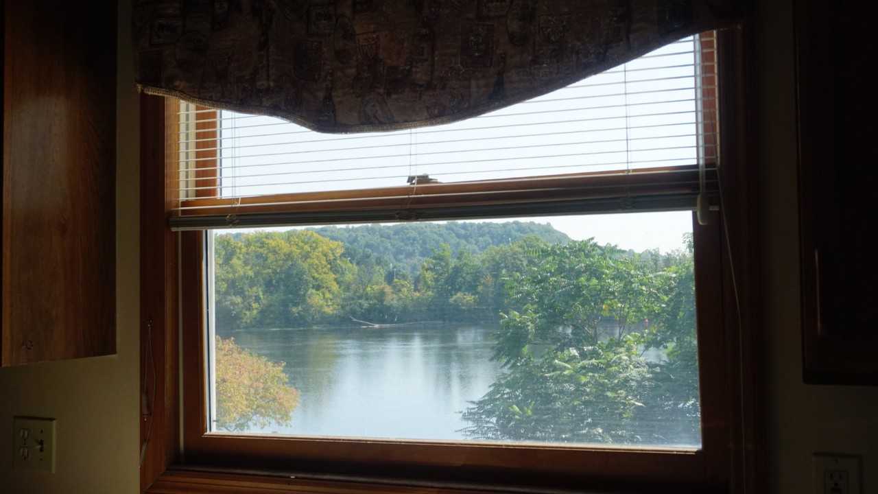 758 Hudson Ave #2B - Photo 3 of 15