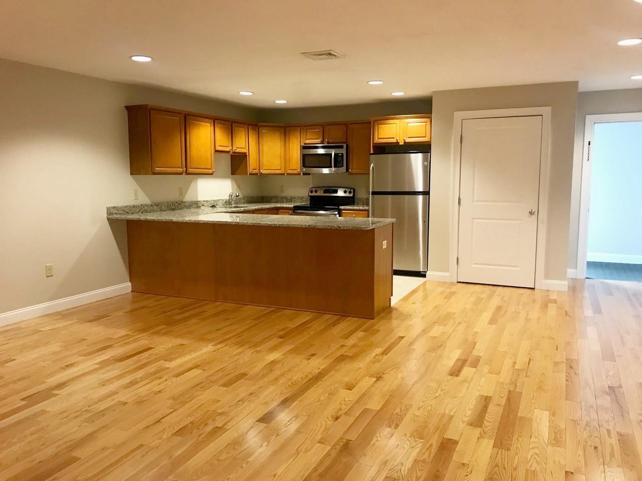 18 Needham St #204 - Photo 7 of 14