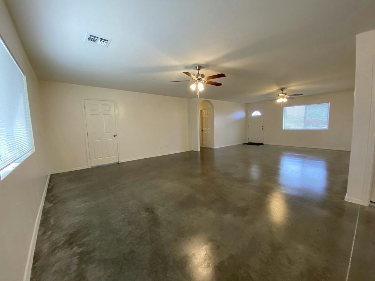 25009 East Chaplain Lane - Photo 4 of 30