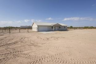 20661 E Leavitt Lane - Photo 1 of 1