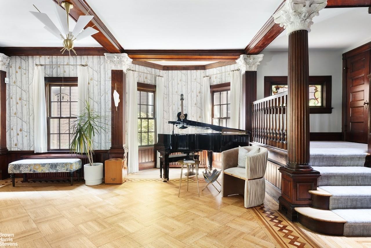 776 E 17th St - Photo 3 of 26