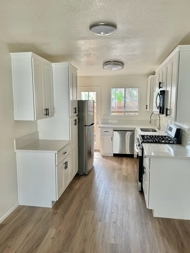 3515-3563 Roosevelt St - Su Casa Apartments - Photo 2 of 44