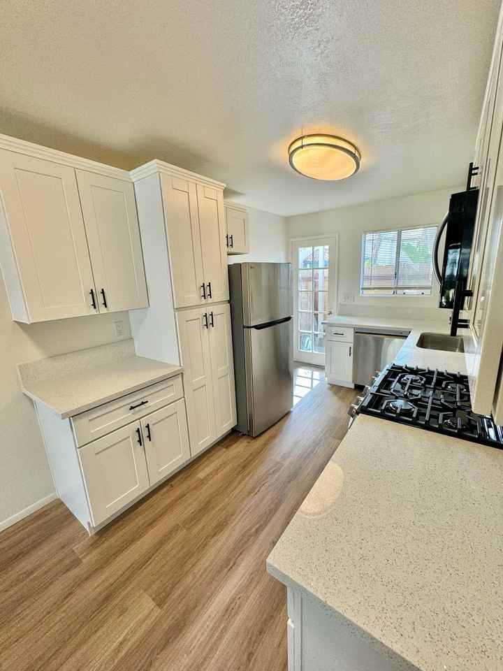 3515-3563 Roosevelt St - Su Casa Apartments - Photo 3 of 44