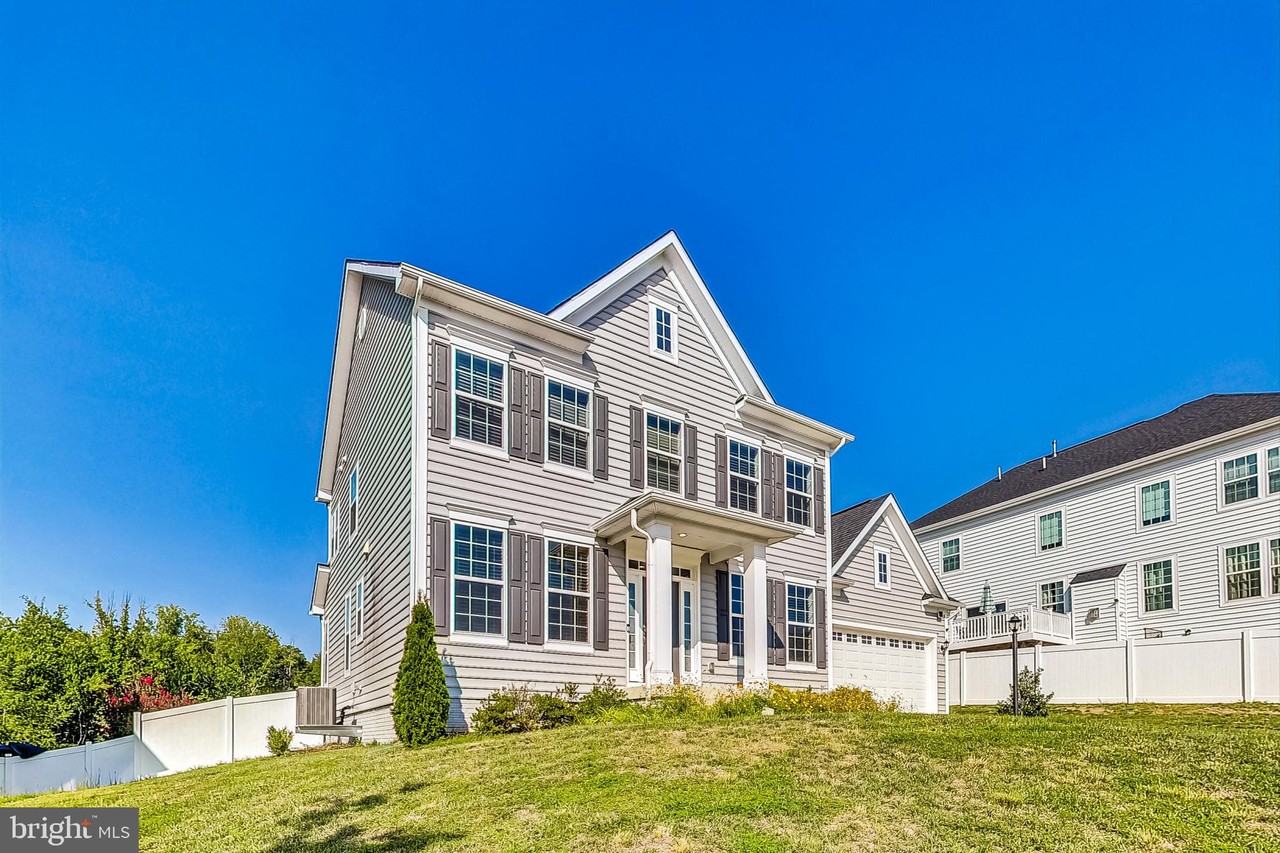 6508 Langbrooke Ct - Photo 2 of 44