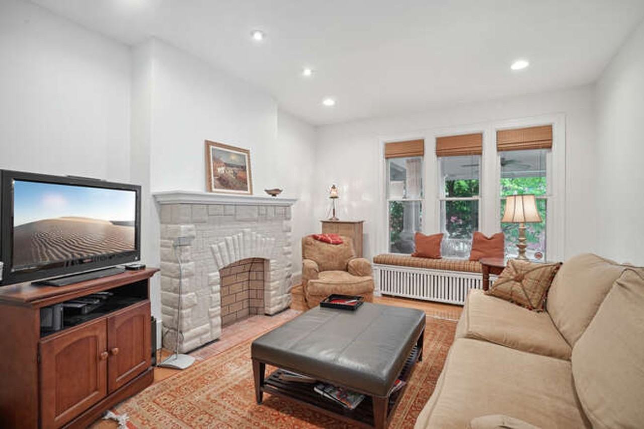 2924 Newark St Nw ##Nw - Photo 4 of 26