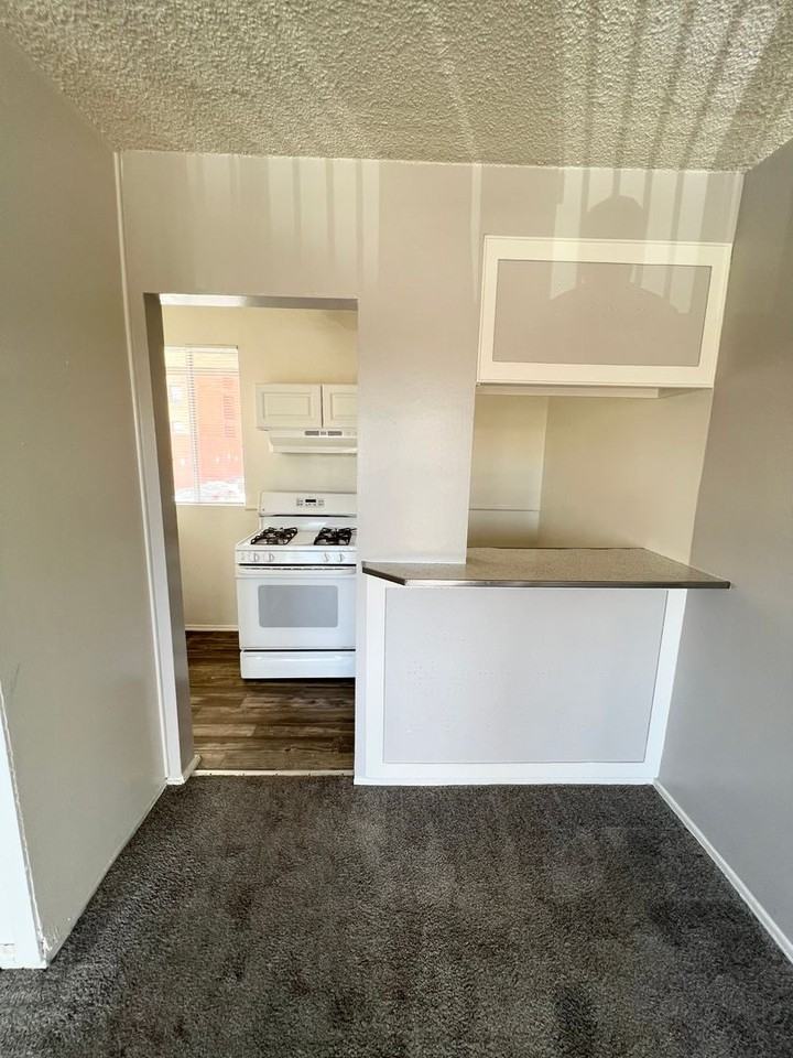 Avalon Place - Photo 4 of 10