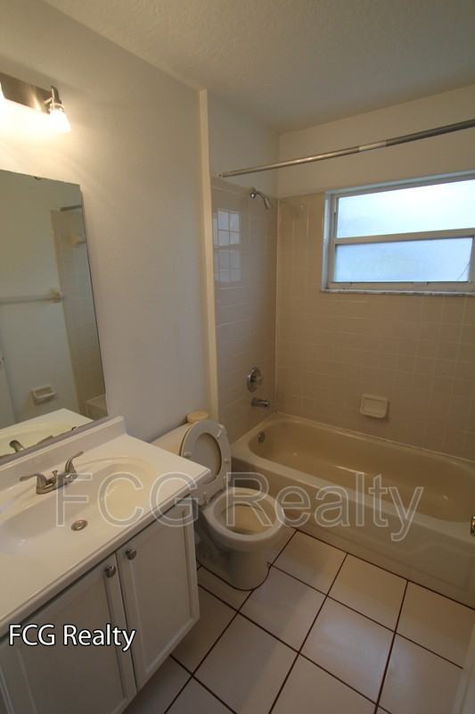 705 Briargrove Ave - Photo 3 of 14