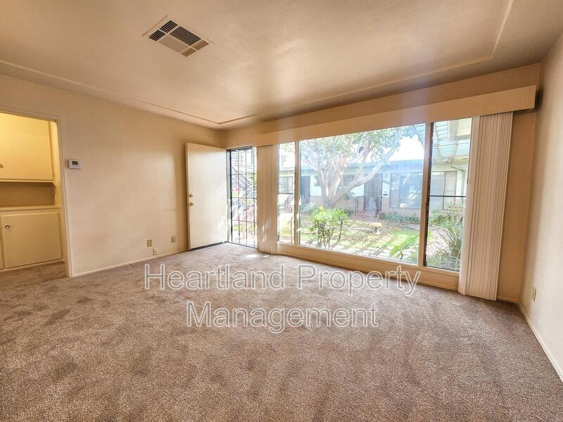 5127 Wilson St - Photo 5 of 9