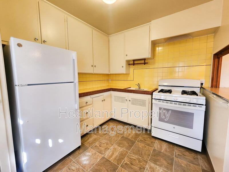 5127 Wilson St - Photo 7 of 9