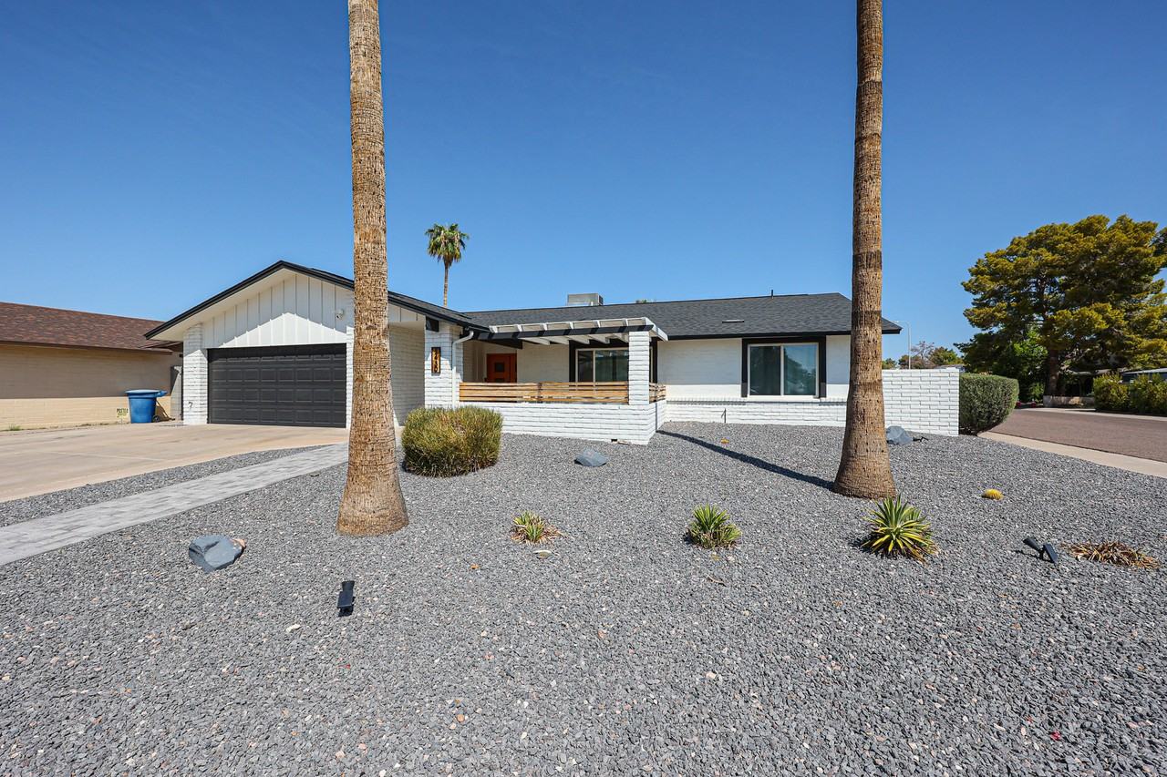 1430 E Bell De Mar Dr - Photo 2 of 50