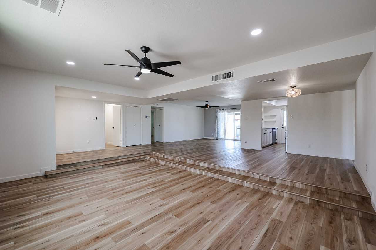 1430 E Bell De Mar Dr - Photo 2 of 50