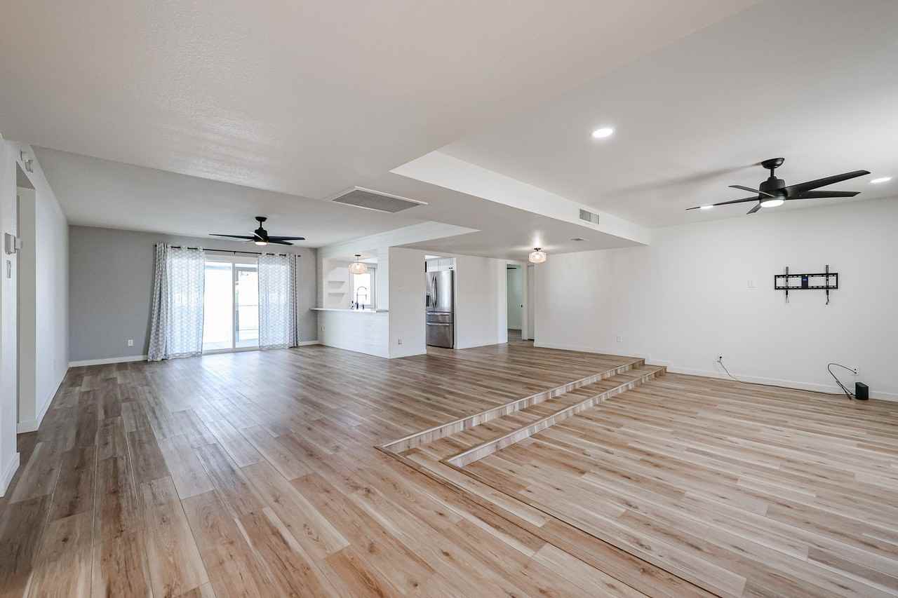 1430 E Bell De Mar Dr - Photo 4 of 50