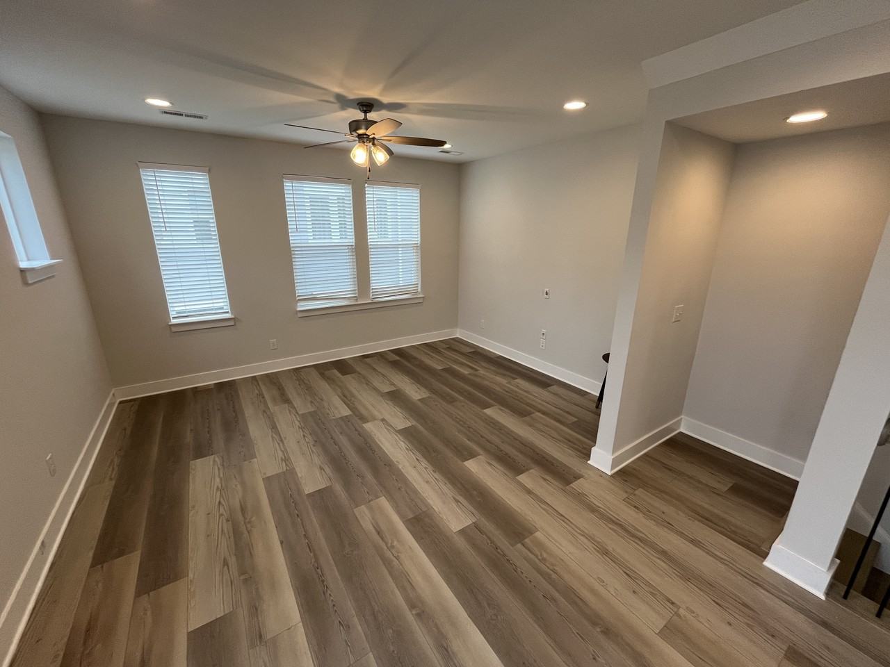 2128 Electric Ln - Photo 3 of 28