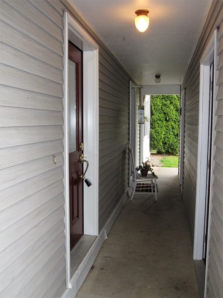 2213A Namekagon St - Photo 3 of 20