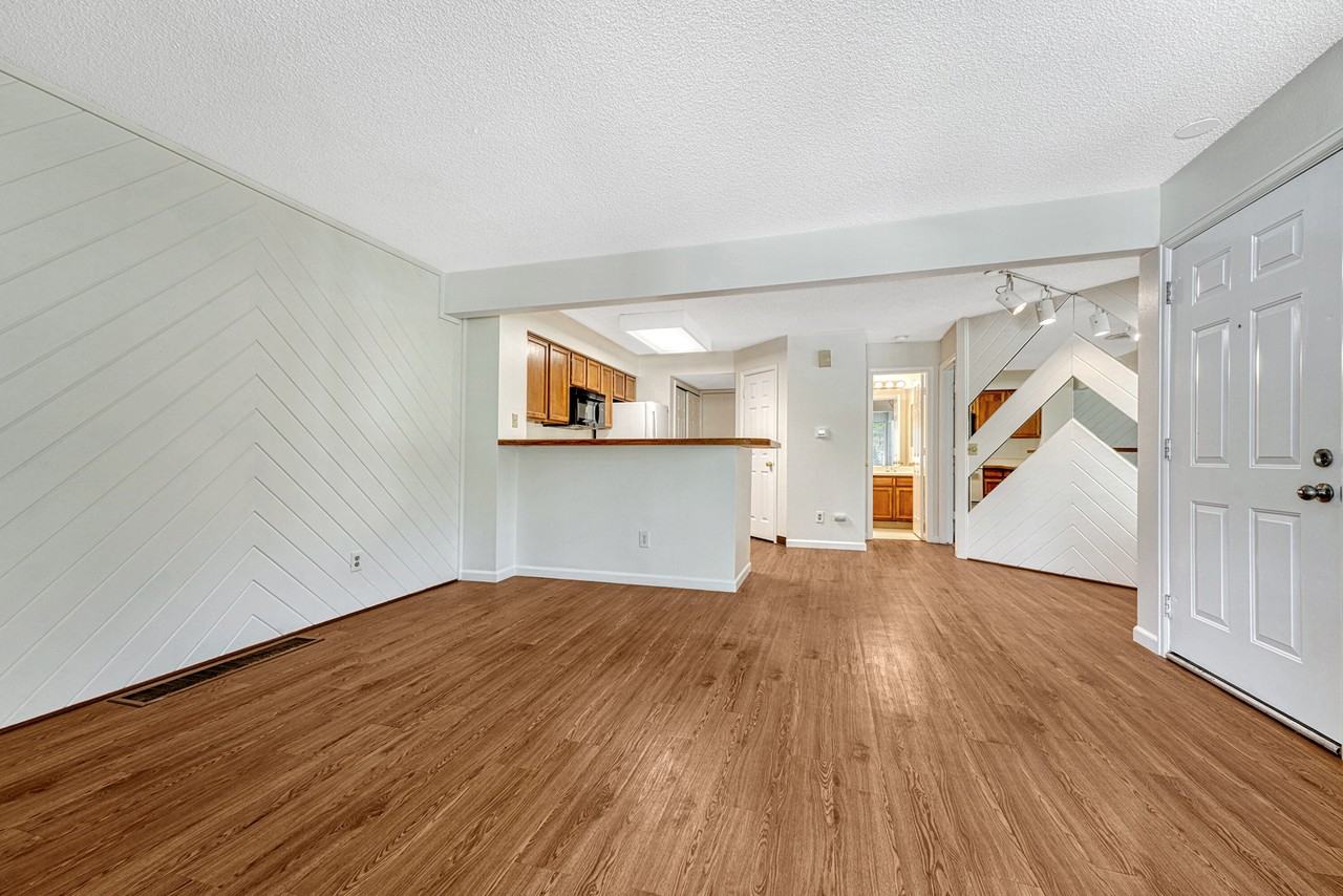 13863 E Lehigh Ave #A - Photo 3 of 10