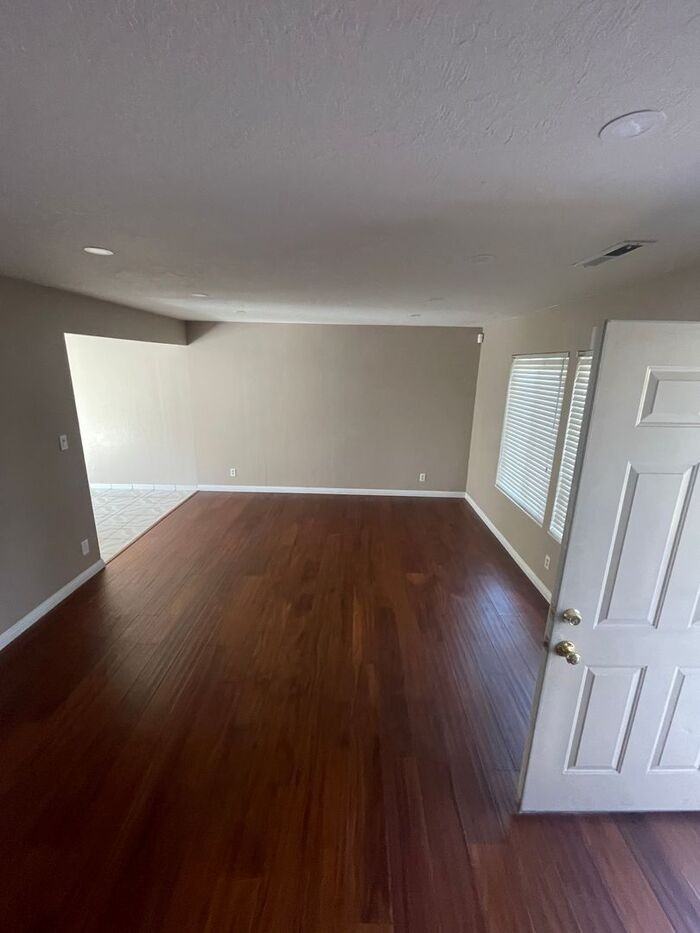 2682 Oliver Dr - Photo 2 of 12