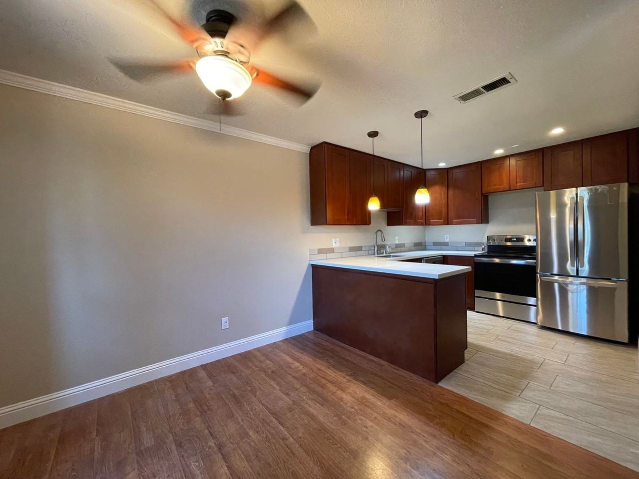 2745 Winding Ln - Photo 3 of 20