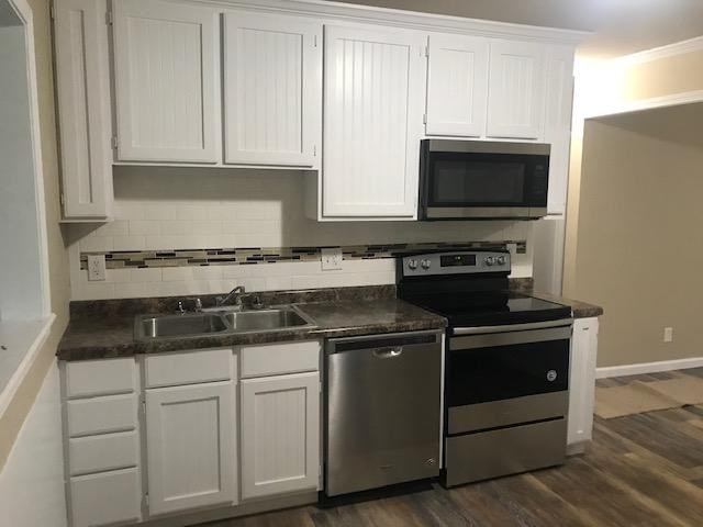 3243 W Tennyson Ave - Photo 2 of 26