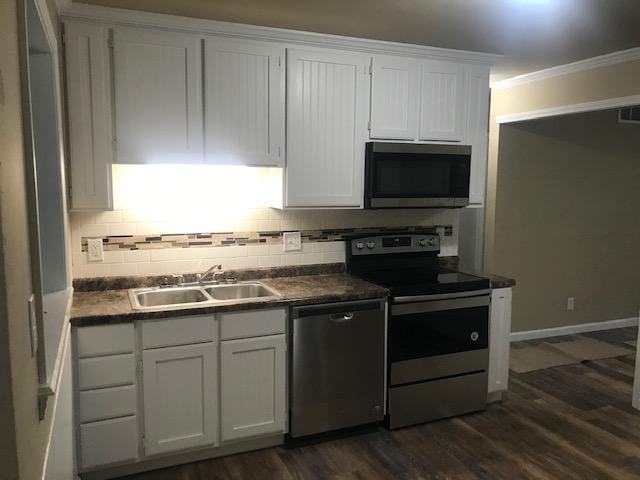 3243 W Tennyson Ave - Photo 3 of 26