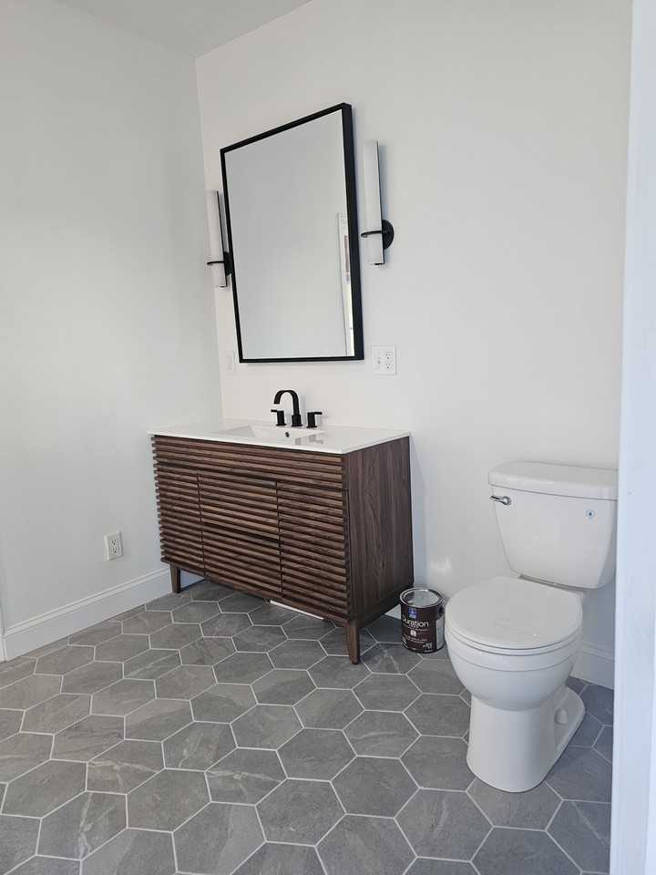 176 W Main St - Photo 4 of 14