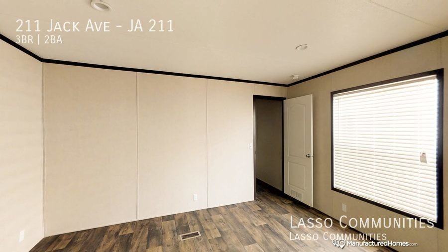 211 Jack Ave - Photo 2 of 7