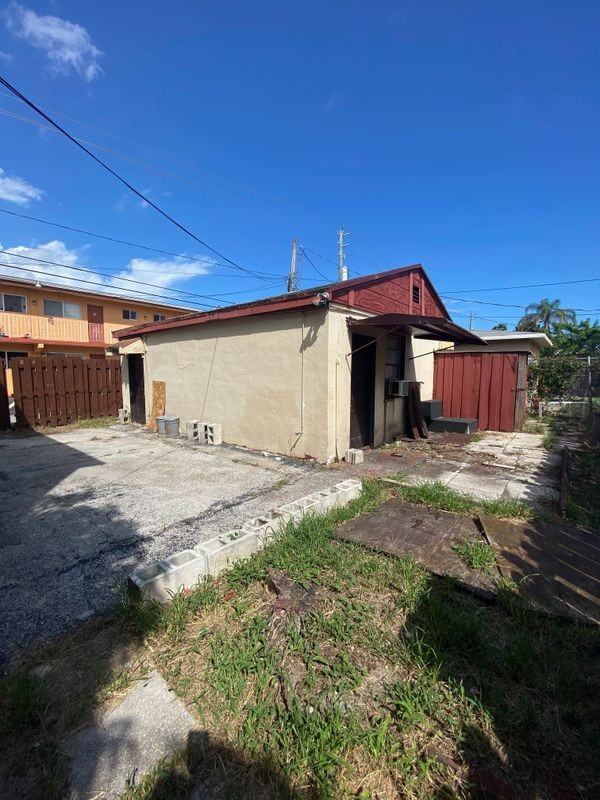 1955 Lincoln St ##3 - Photo 2 of 7