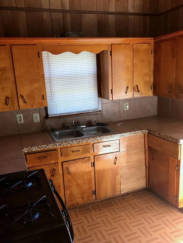 411 Gordon Street - Photo 2 of 8