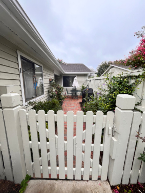 5918 Chester St - Photo 2 of 10